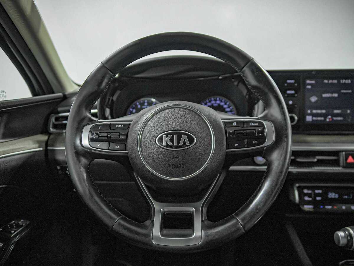 Kia K5 2021 года с пробегом. Фото: #8