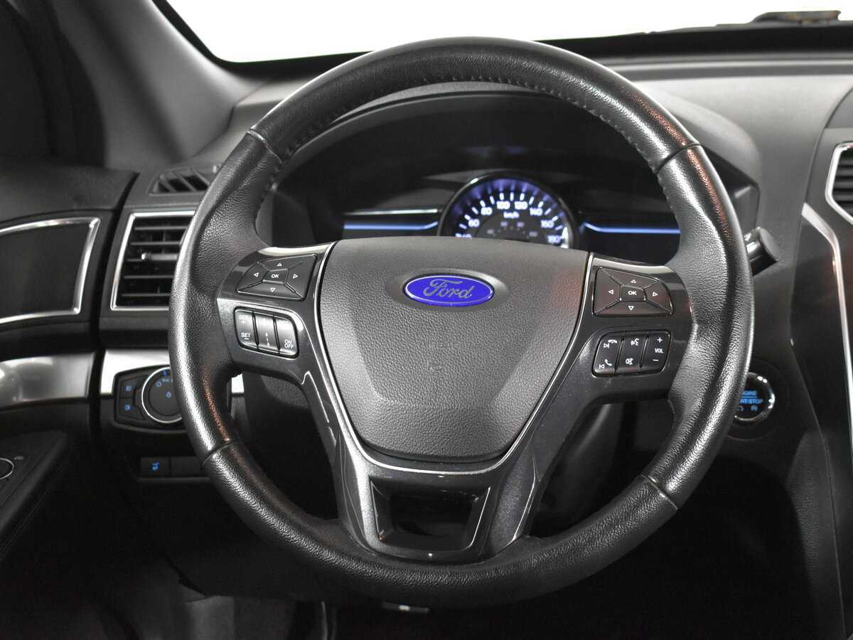 Ford Explorer 2018 года с пробегом. Фото: #13