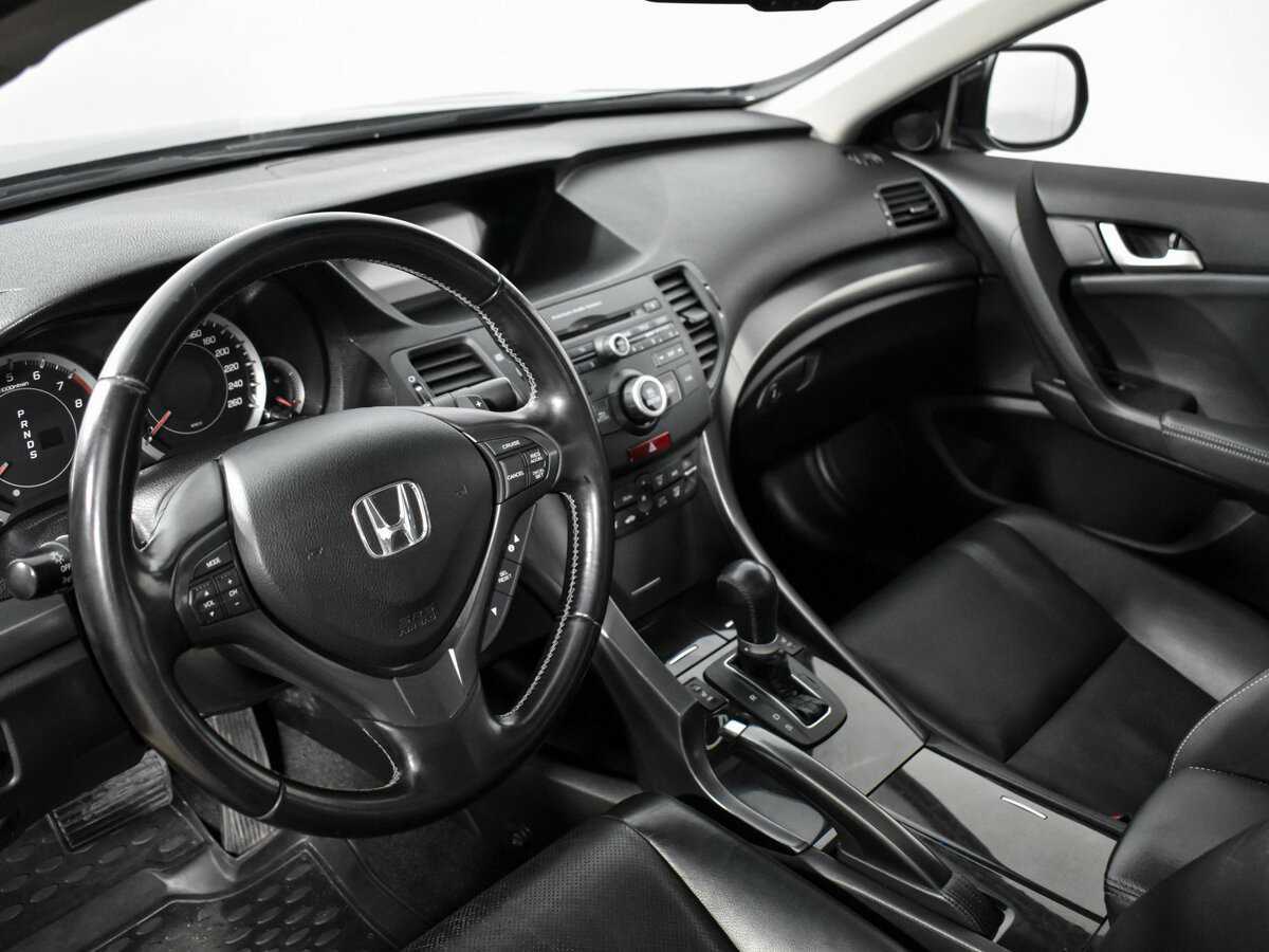 Honda Accord 2012 года с пробегом. Фото: #8