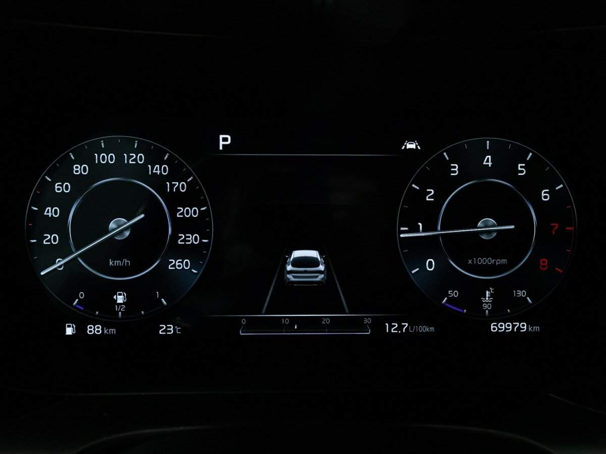 Kia K5 2021 года с пробегом. Фото: #11