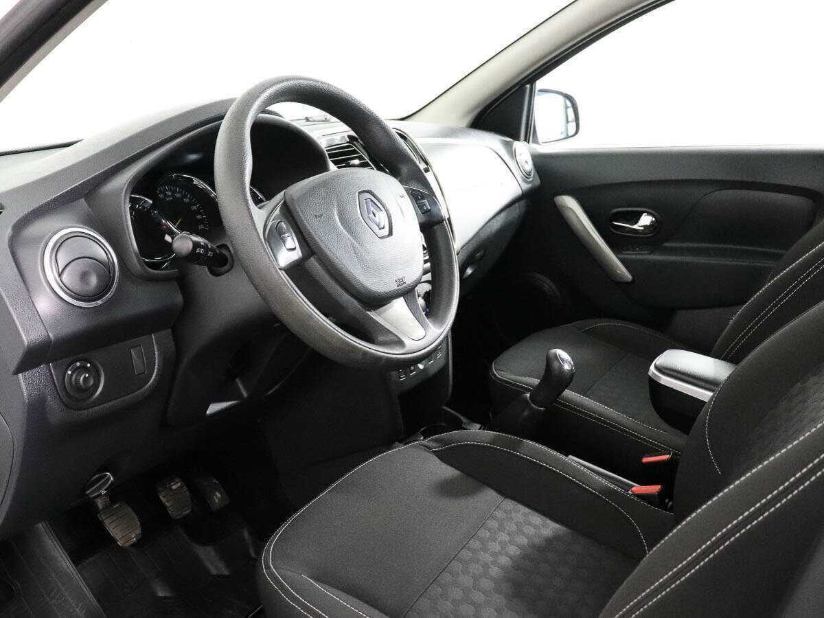 Renault Logan 2018 года с пробегом. Фото: #7