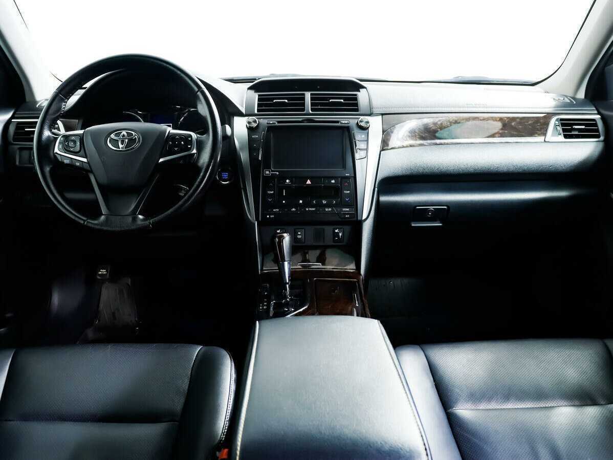 Toyota Camry 2015 года с пробегом. Фото: #10