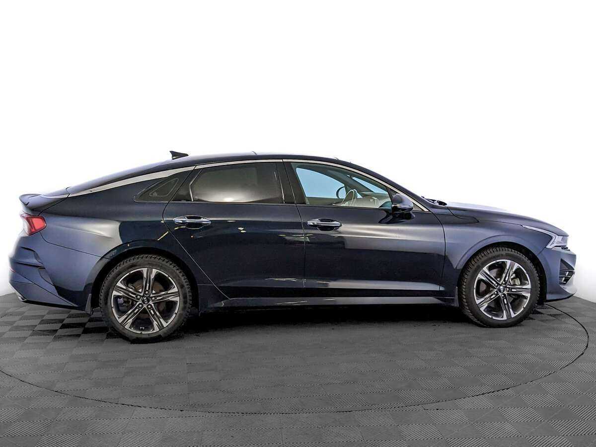 Kia K5 2021 года с пробегом. Фото: #3