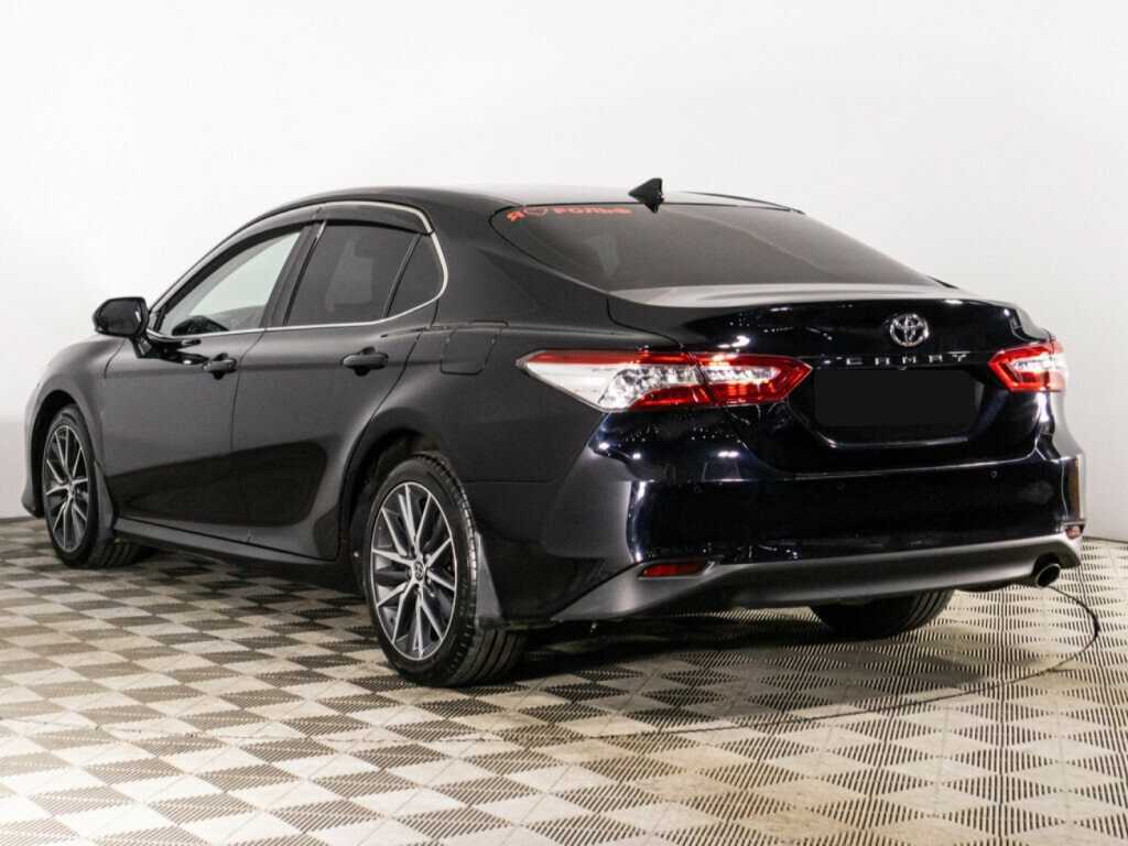 Toyota Camry 2021 года с пробегом. Фото: #6
