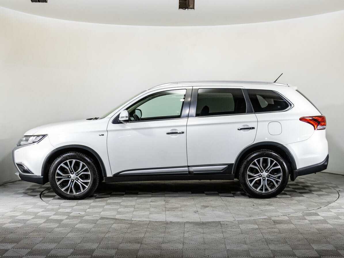 Mitsubishi Outlander 2016 года с пробегом. Фото: #7