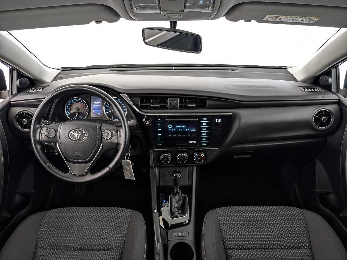 Toyota Corolla 2017 года с пробегом. Фото: #13