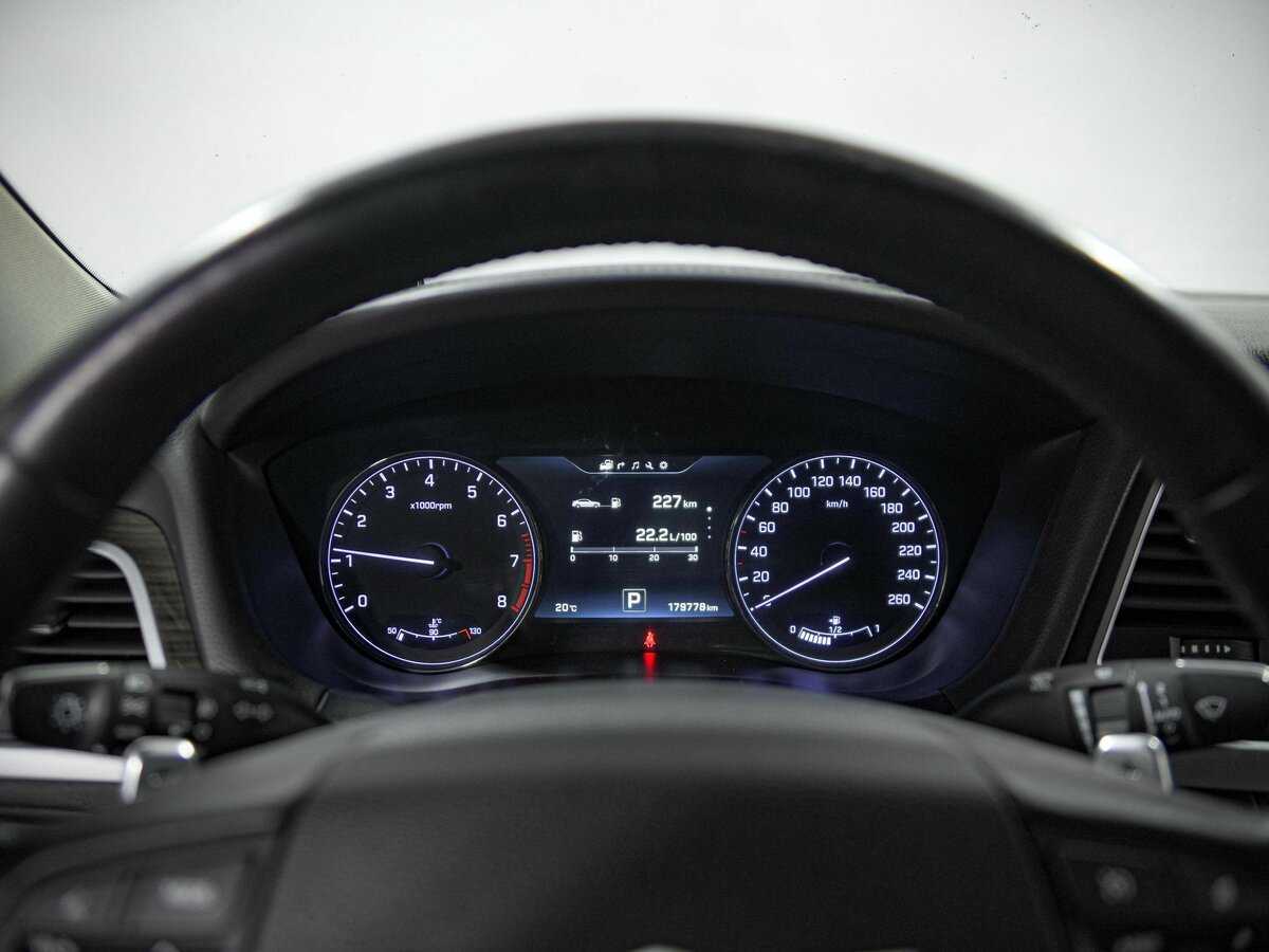 Hyundai Genesis 2014 года с пробегом. Фото: #6