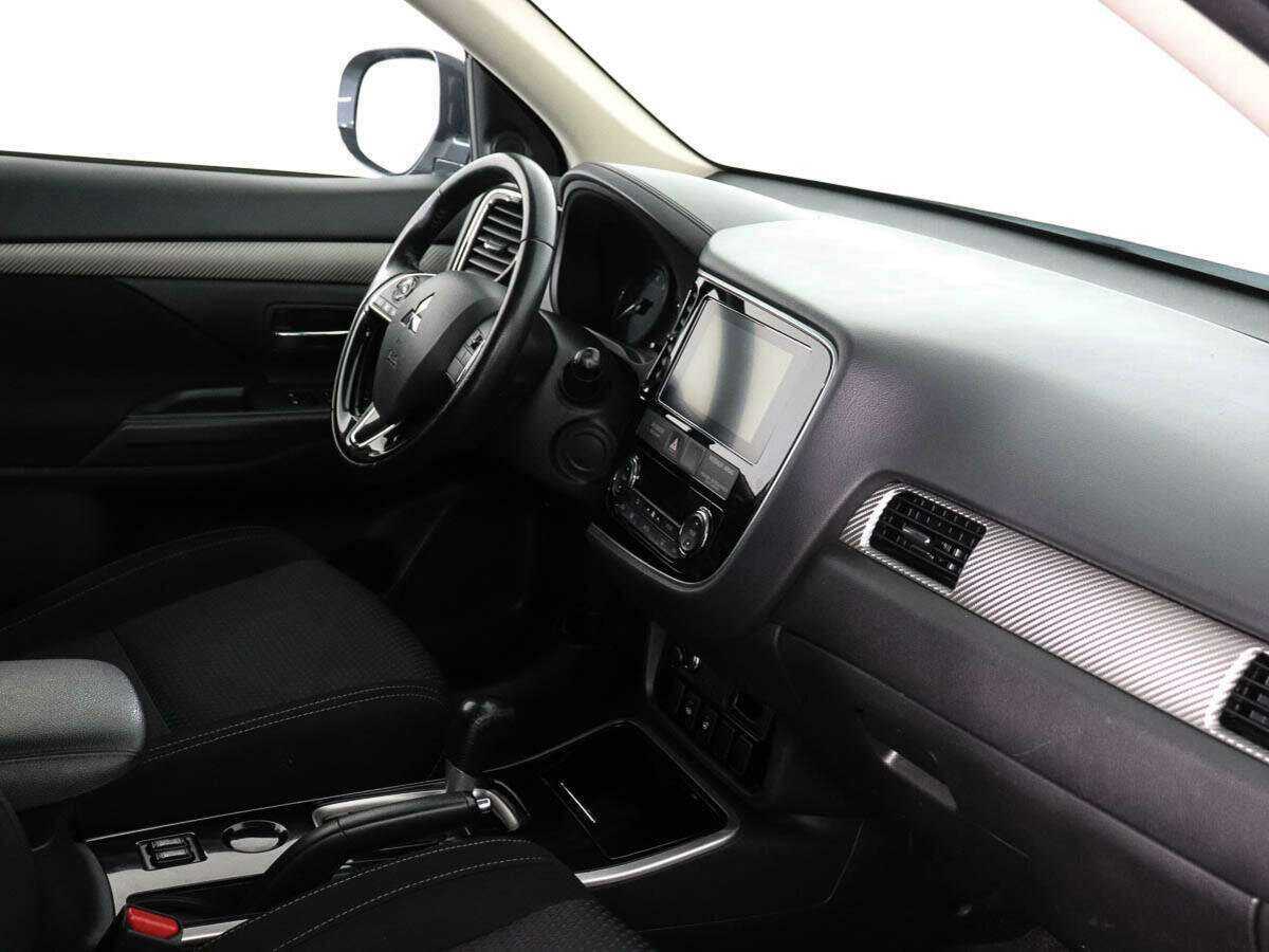 Mitsubishi Outlander 2018 года с пробегом. Фото: #6
