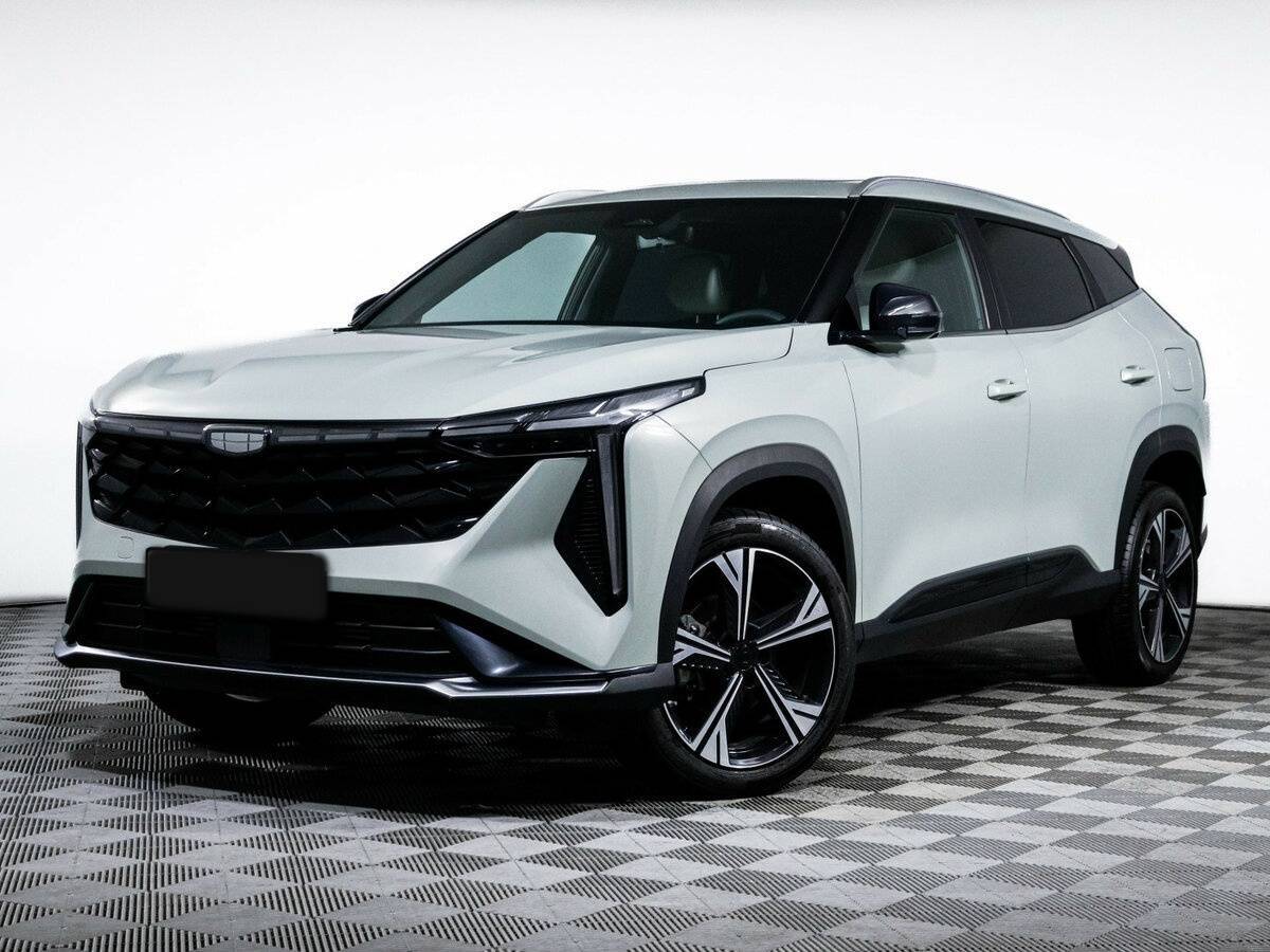 Geely Atlas 2023 года с пробегом. Посмотреть фото
