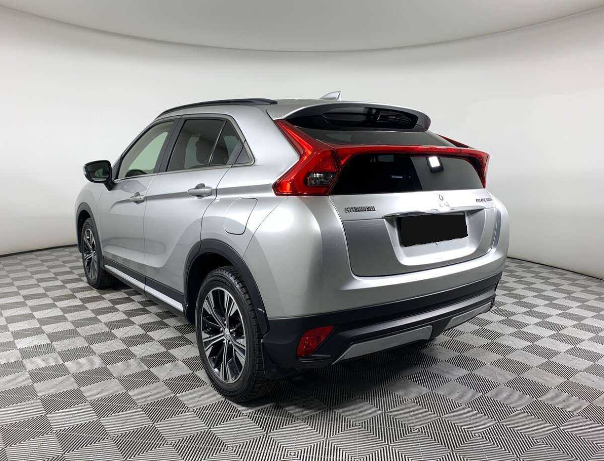 Mitsubishi Eclipse Cross 2018 года с пробегом. Фото: #6