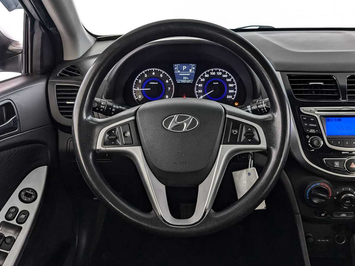 Hyundai Solaris 2012 года с пробегом. Фото: #17