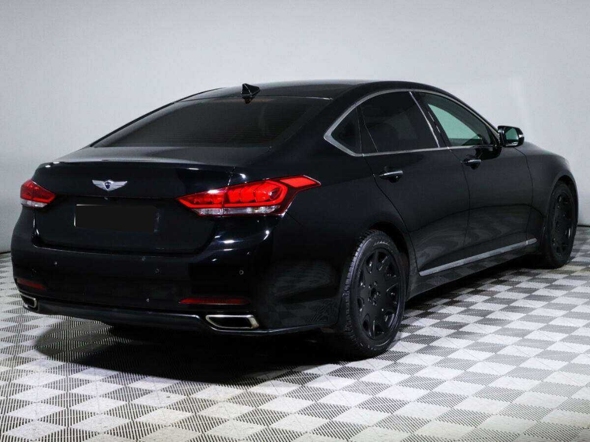 Hyundai Genesis 2014 года с пробегом. Фото: #3