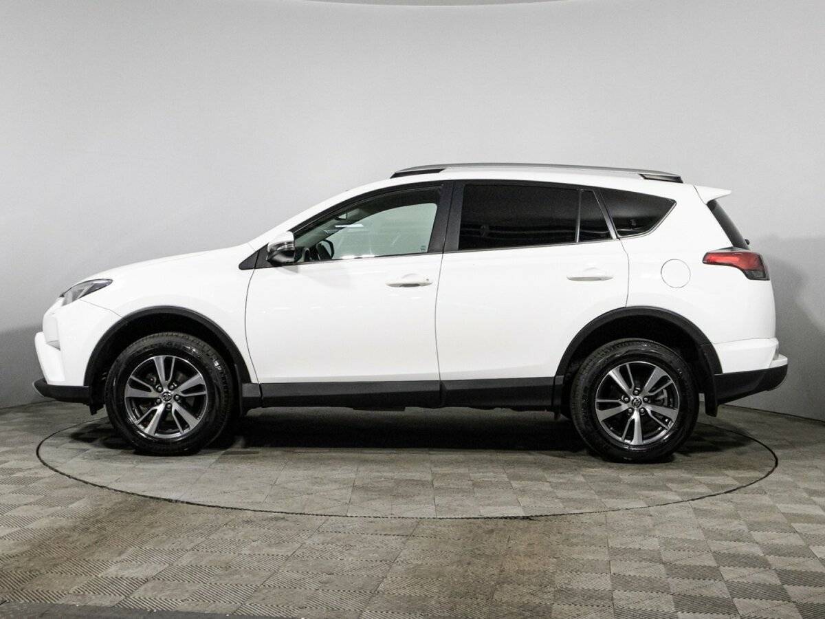 Toyota RAV4 2019 года с пробегом. Фото: #7