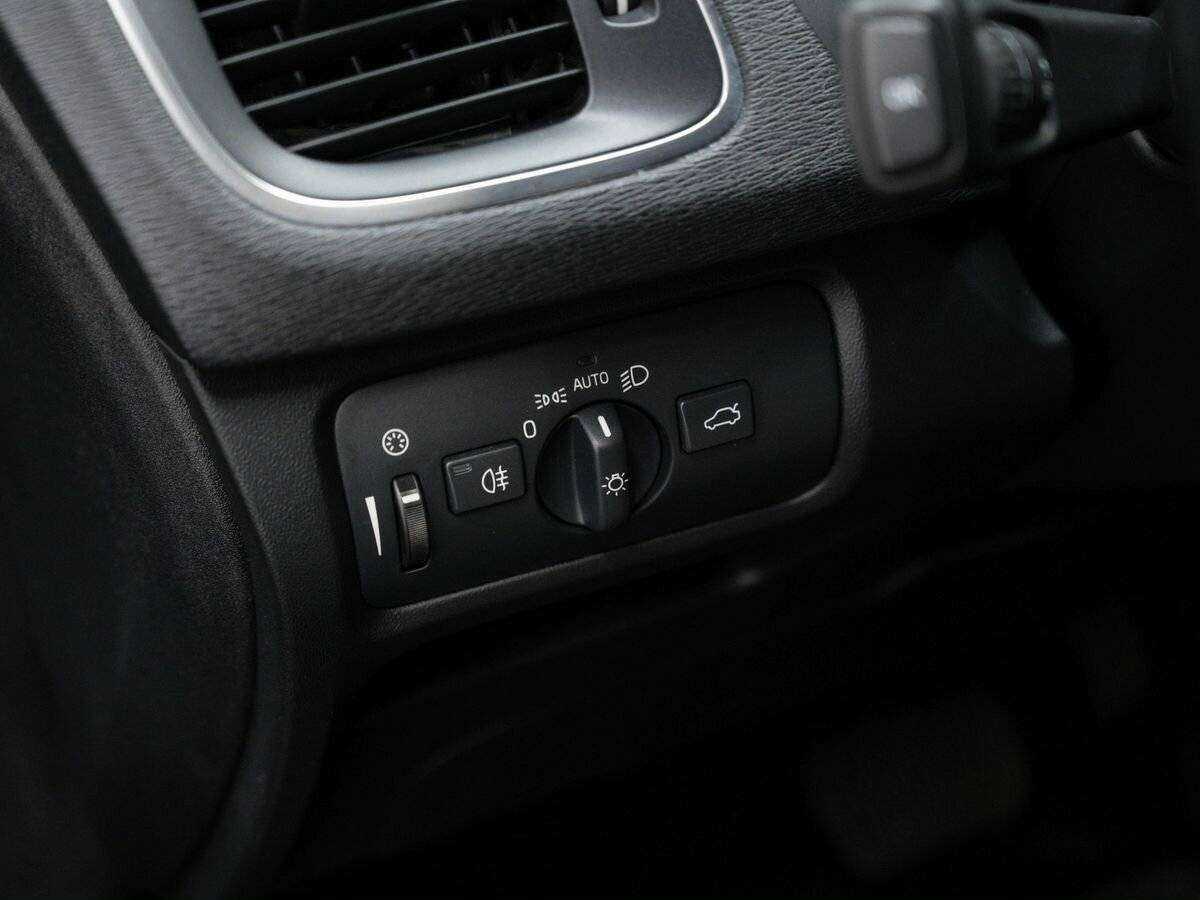 Volvo V40 Cross Country 2015 года с пробегом. Фото: #14