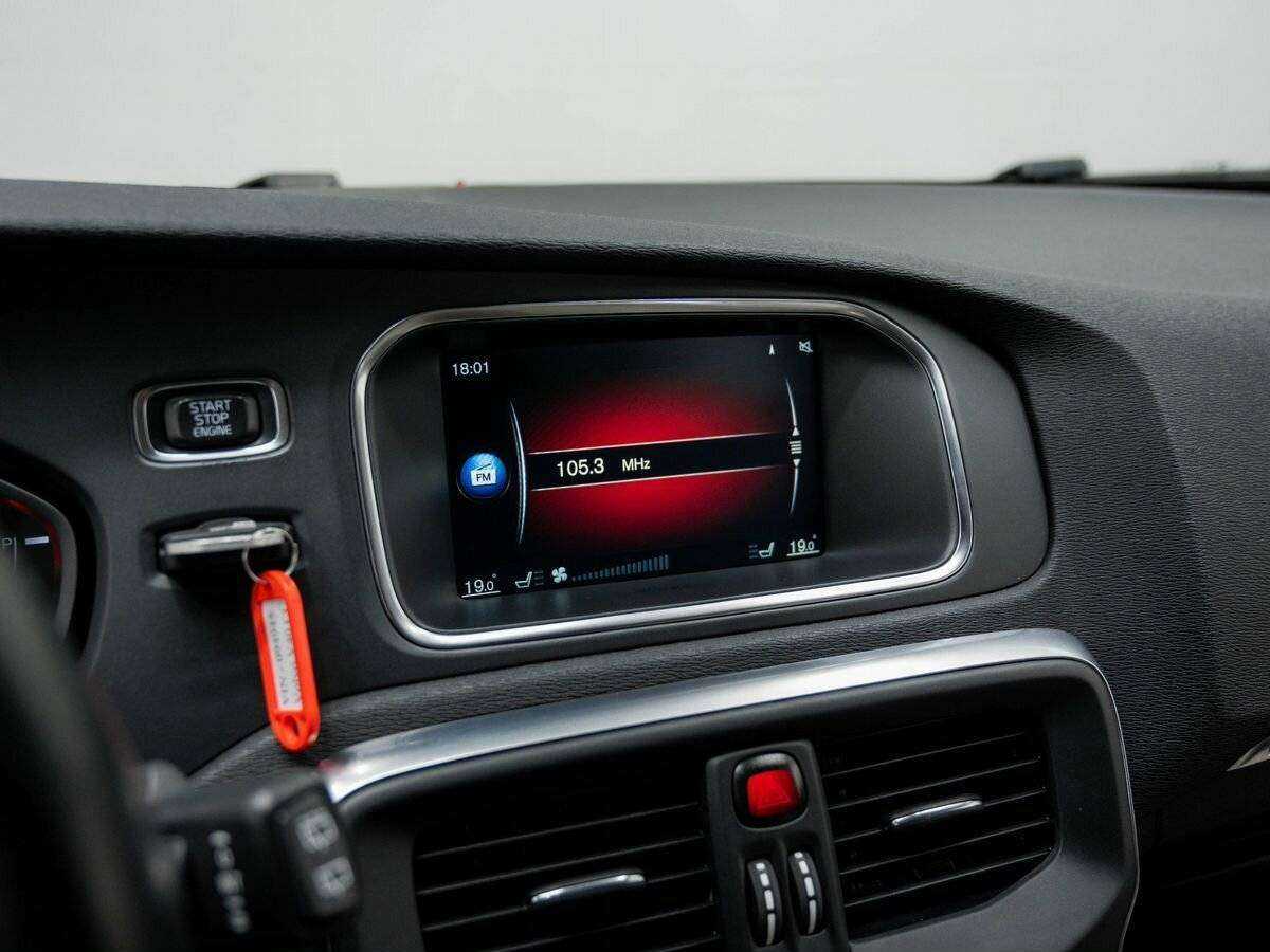 Volvo V40 Cross Country 2015 года с пробегом. Фото: #20