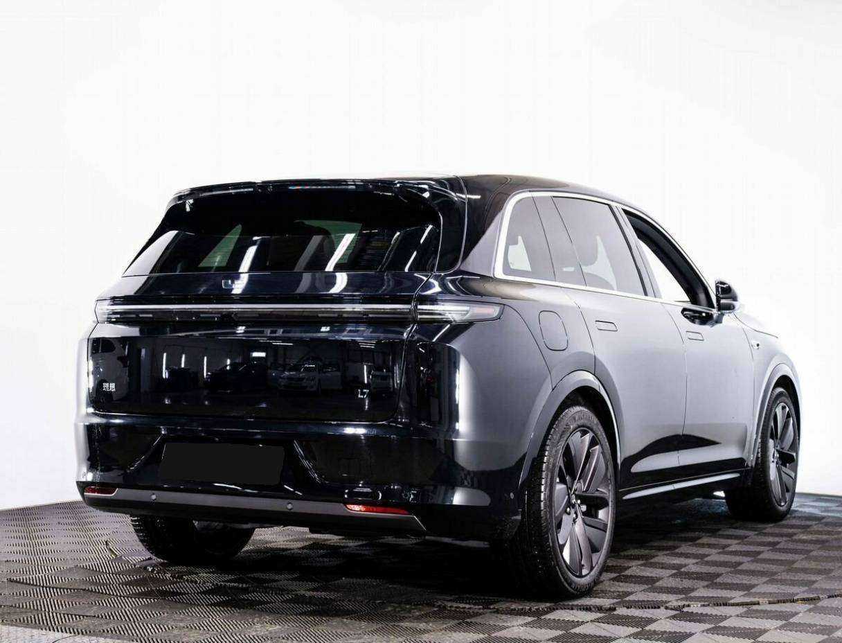 LiXiang L7 2024 года с пробегом. Фото: #5