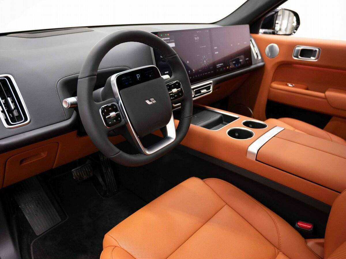 LiXiang L7 2024 года с пробегом. Фото: #9