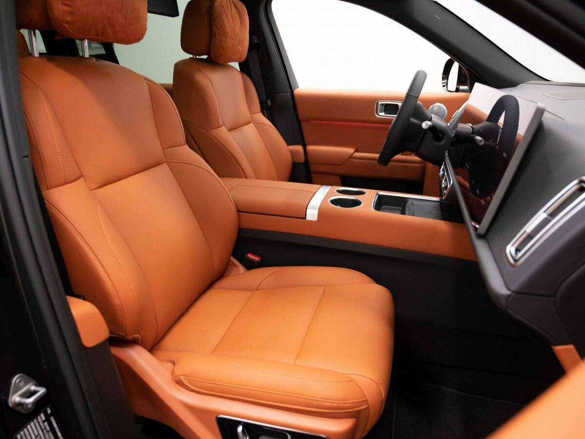 LiXiang L7 2024 года с пробегом. Фото: #14