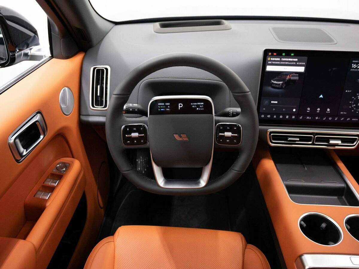 LiXiang L7 2024 года с пробегом. Фото: #17