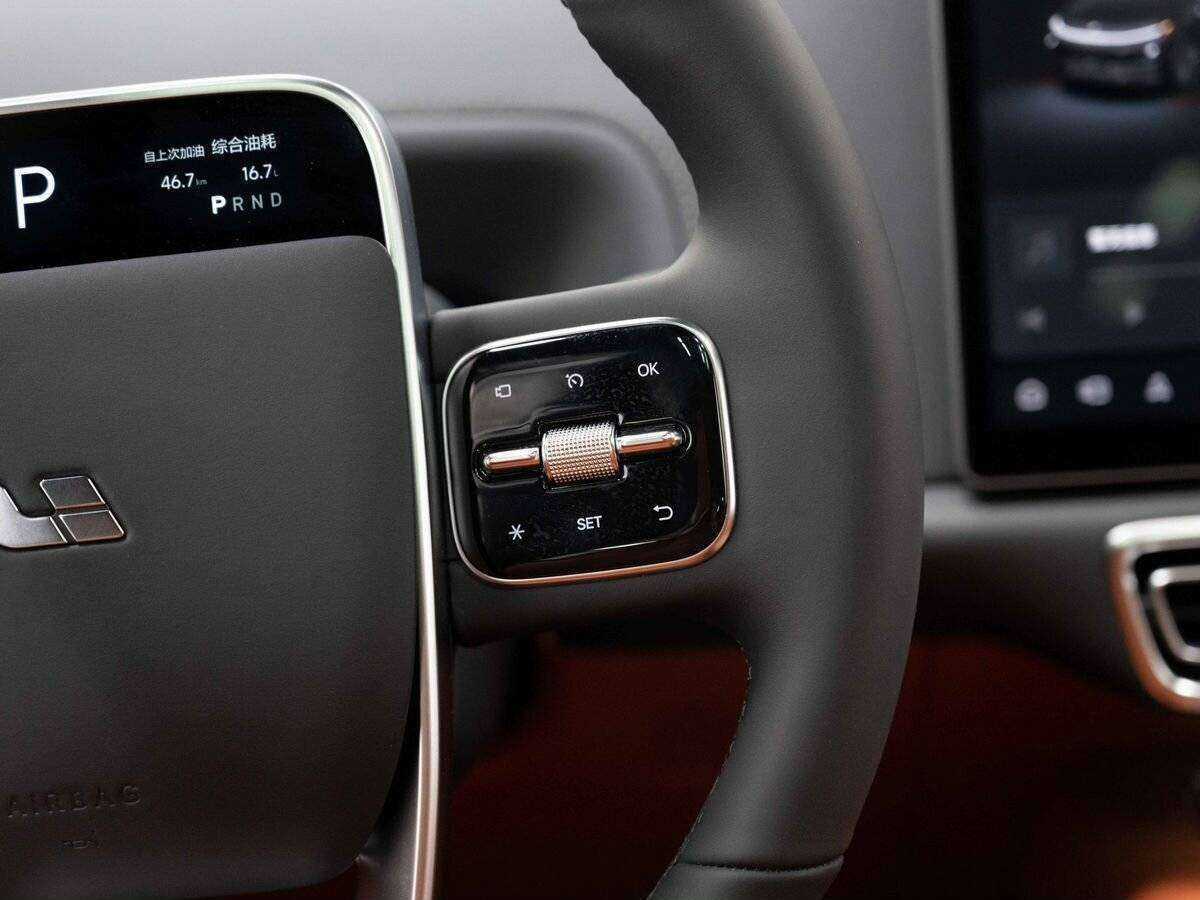 LiXiang L7 2024 года с пробегом. Фото: #19