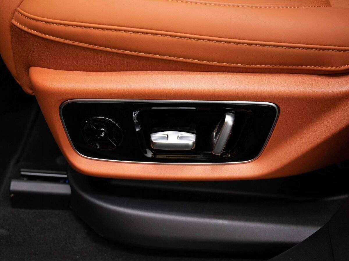 LiXiang L7 2024 года с пробегом. Фото: #22