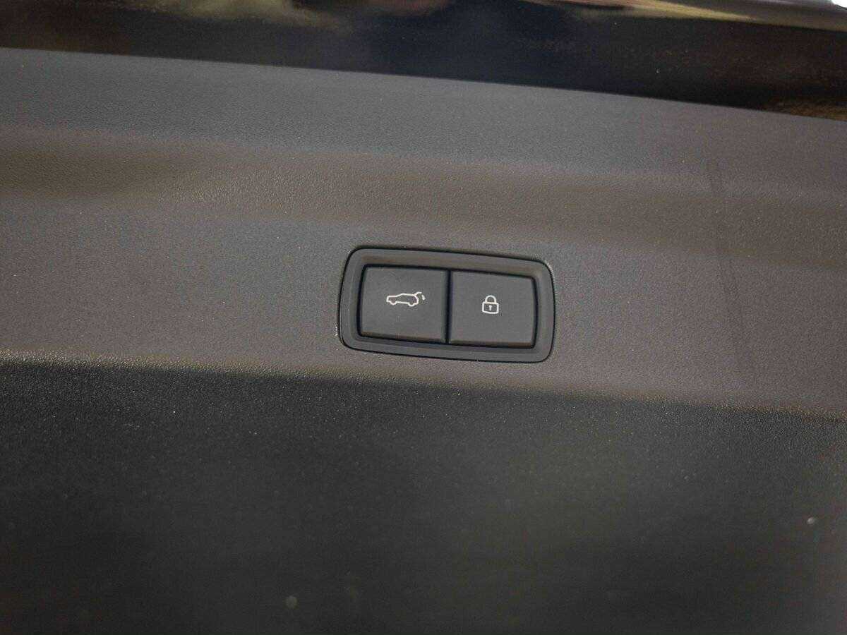 LiXiang L7 2024 года с пробегом. Фото: #28