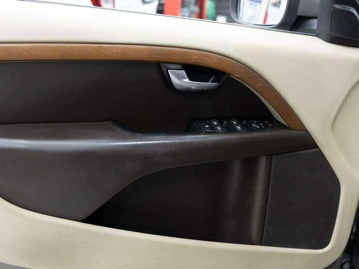 Volvo XC70 2008 года с пробегом. Фото: #15