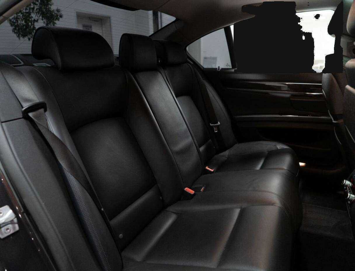 BMW 7 серии 2013 года с пробегом. Фото: #8