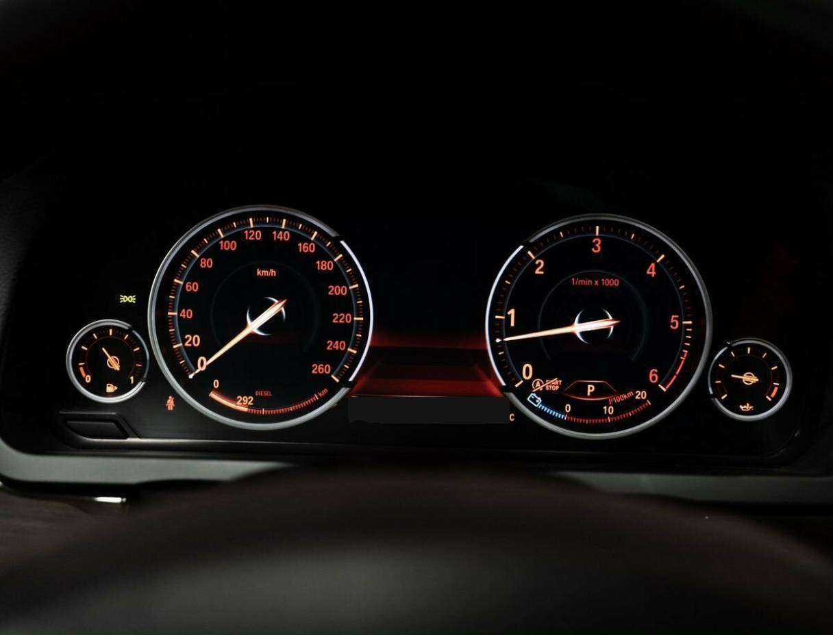 BMW 7 серии 2013 года с пробегом. Фото: #11