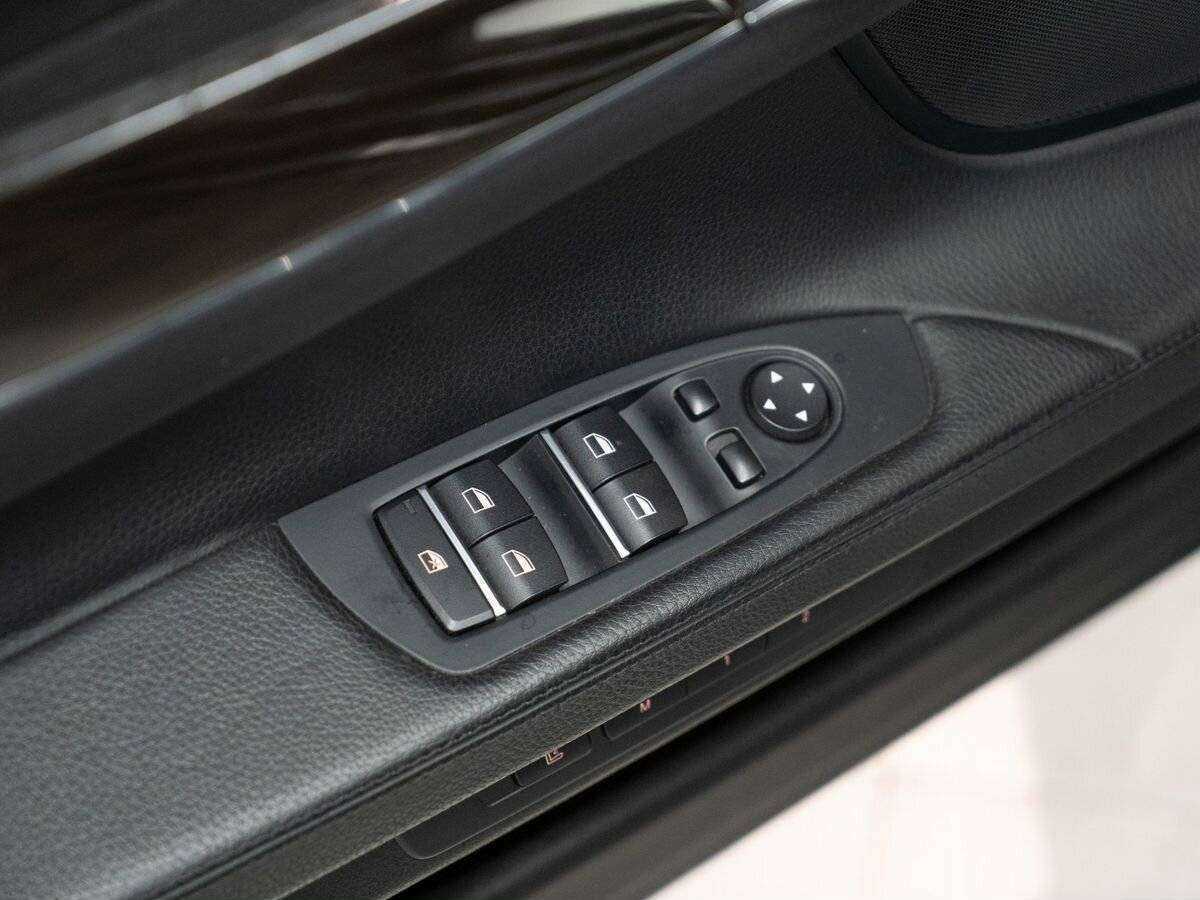 BMW 7 серии 2013 года с пробегом. Фото: #16