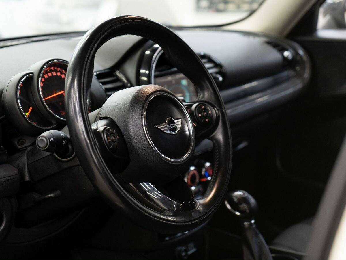 Mini Clubman 2016 года с пробегом. Фото: #4