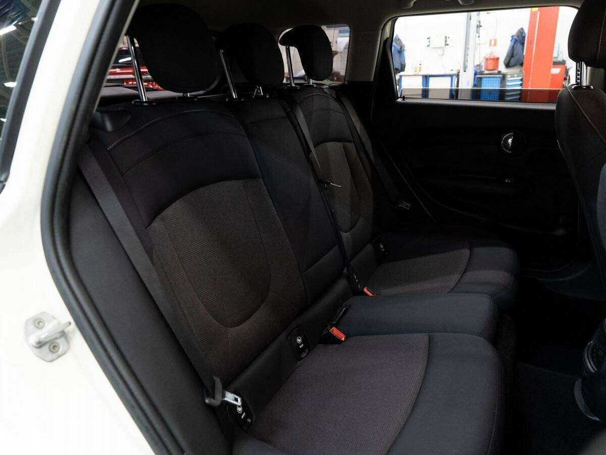 Mini Clubman 2016 года с пробегом. Фото: #7