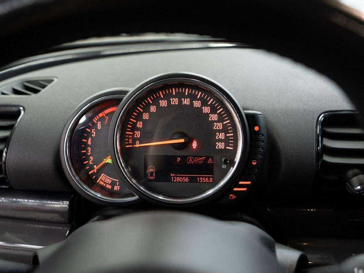 Mini Clubman 2016 года с пробегом. Фото: #9