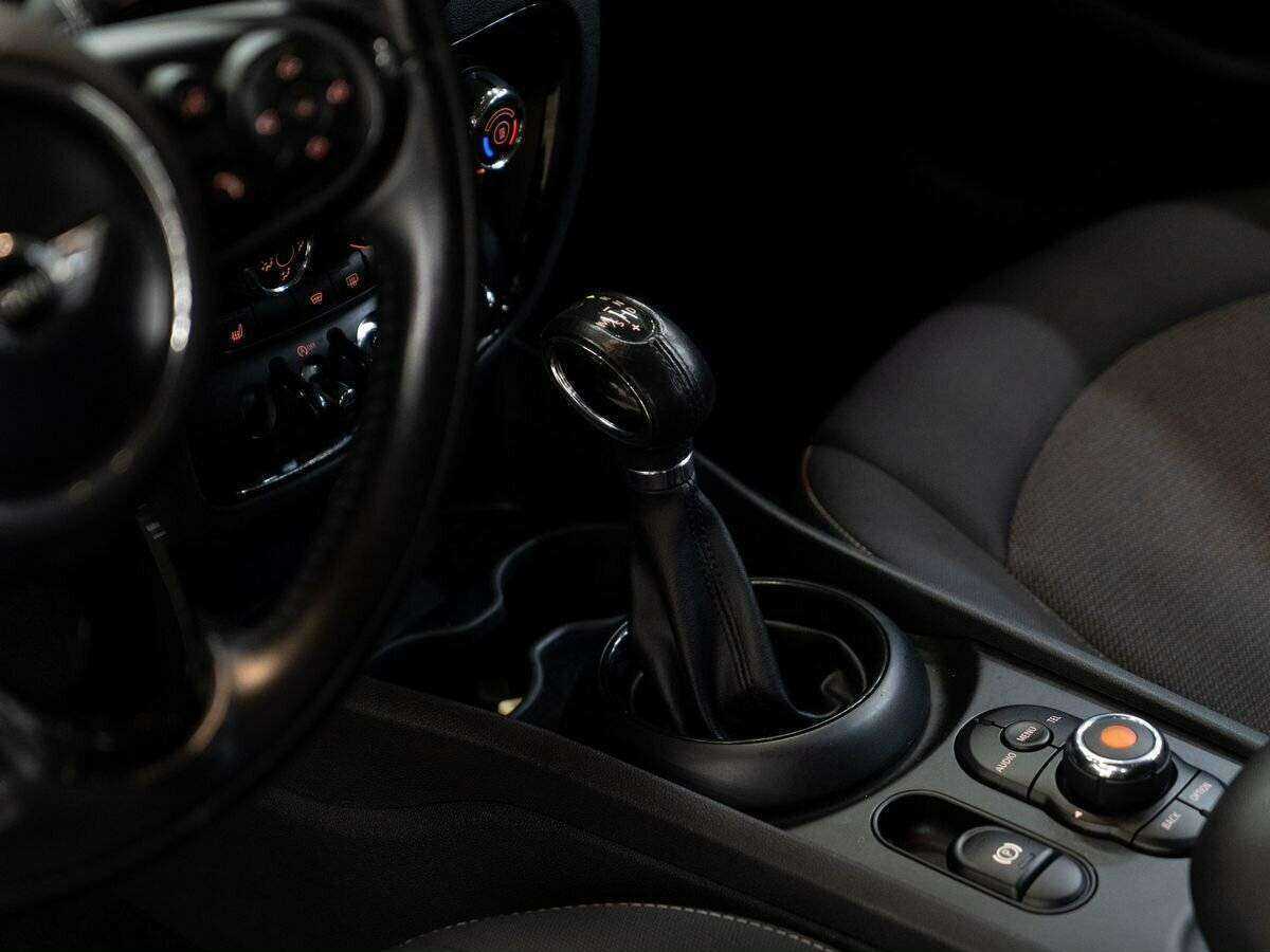 Mini Clubman 2016 года с пробегом. Фото: #10