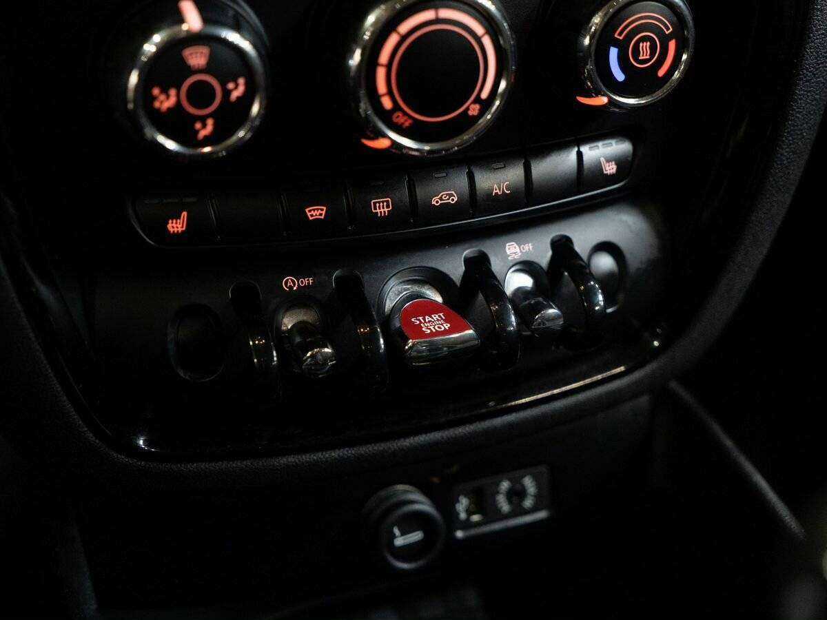 Mini Clubman 2016 года с пробегом. Фото: #13