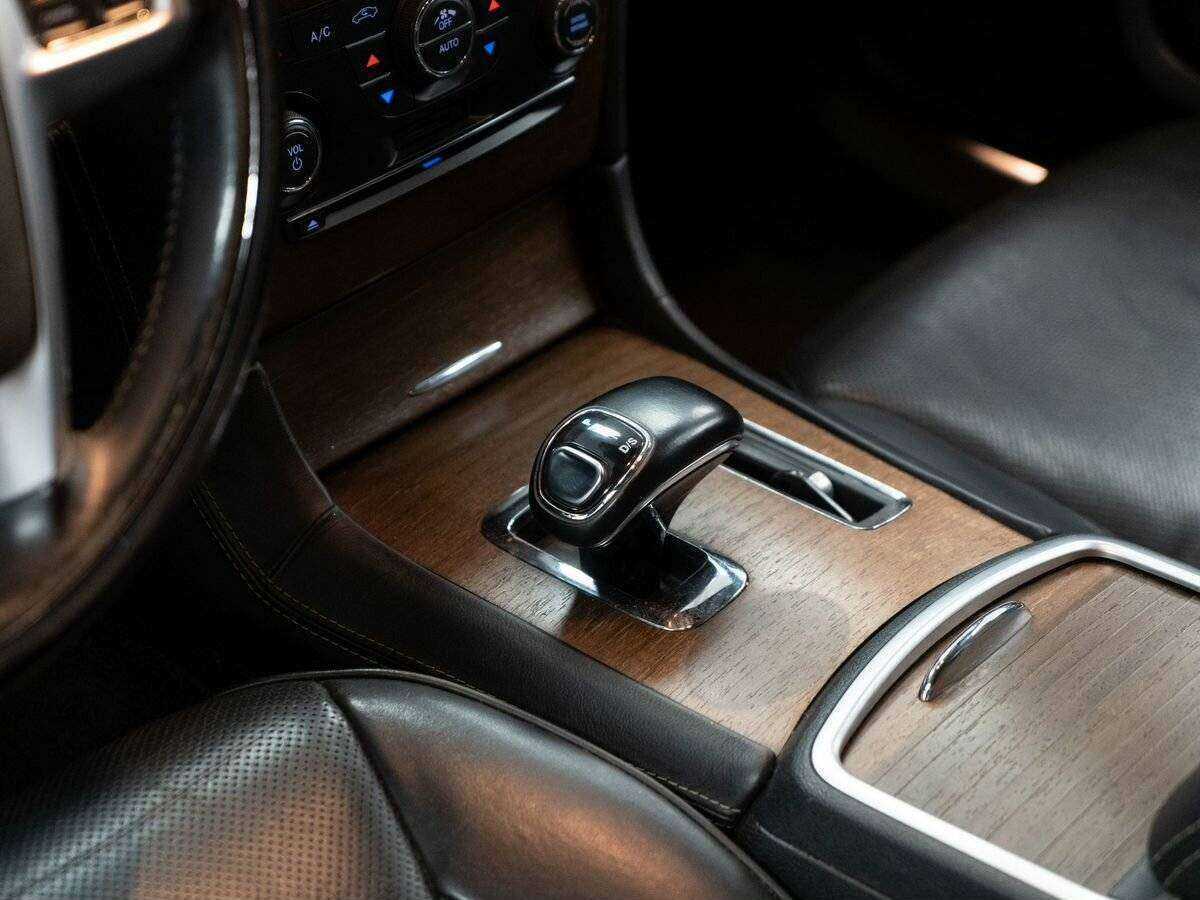 Chrysler 300C 2012 года с пробегом. Фото: #10