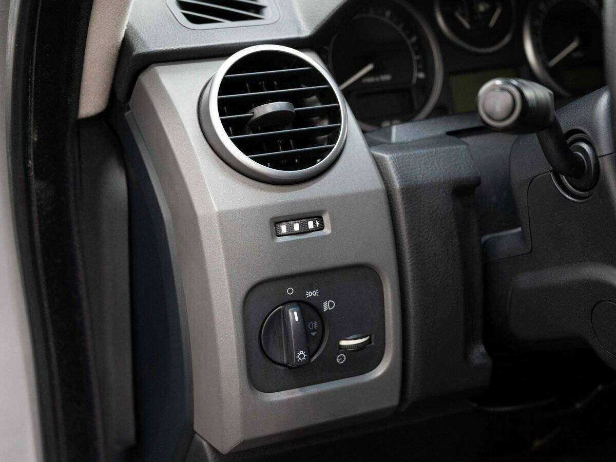 Land Rover Discovery 2005 года с пробегом. Фото: #15