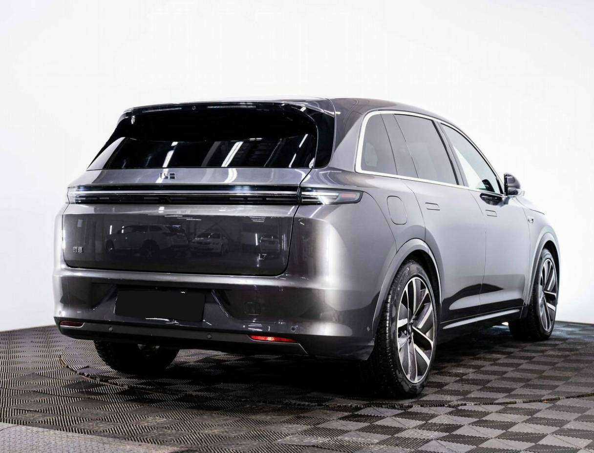 LiXiang L7 2023 года с пробегом. Фото: #5