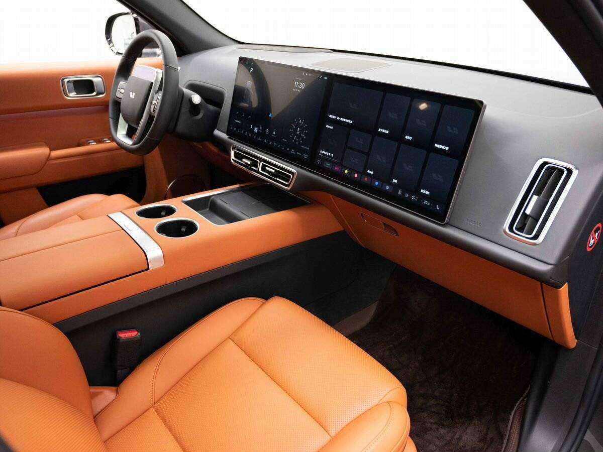 LiXiang L7 2023 года с пробегом. Фото: #9