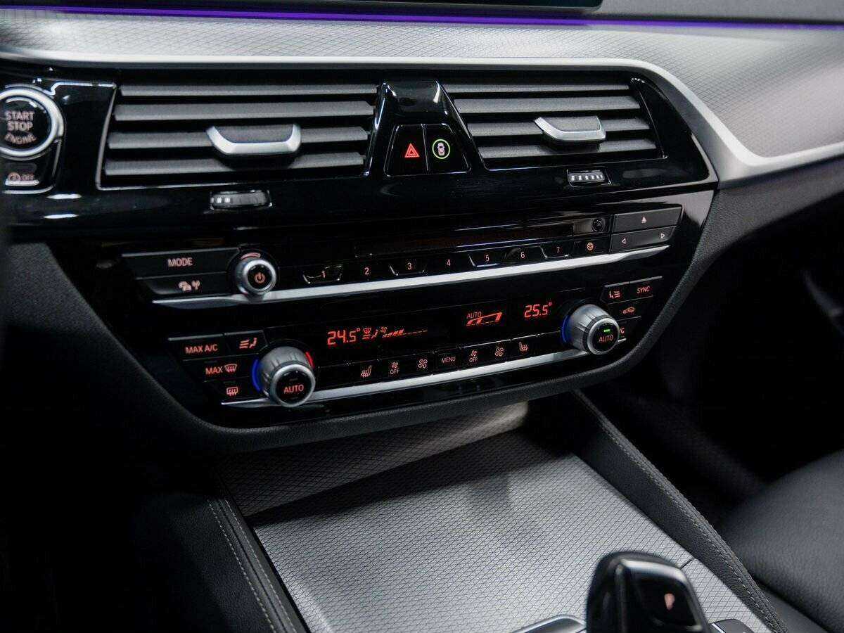 BMW 6 серии 2018 года с пробегом. Фото: #22