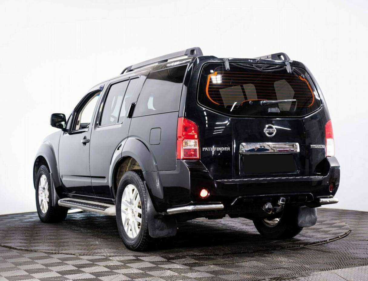 Nissan Pathfinder 2011 года с пробегом. Фото: #3