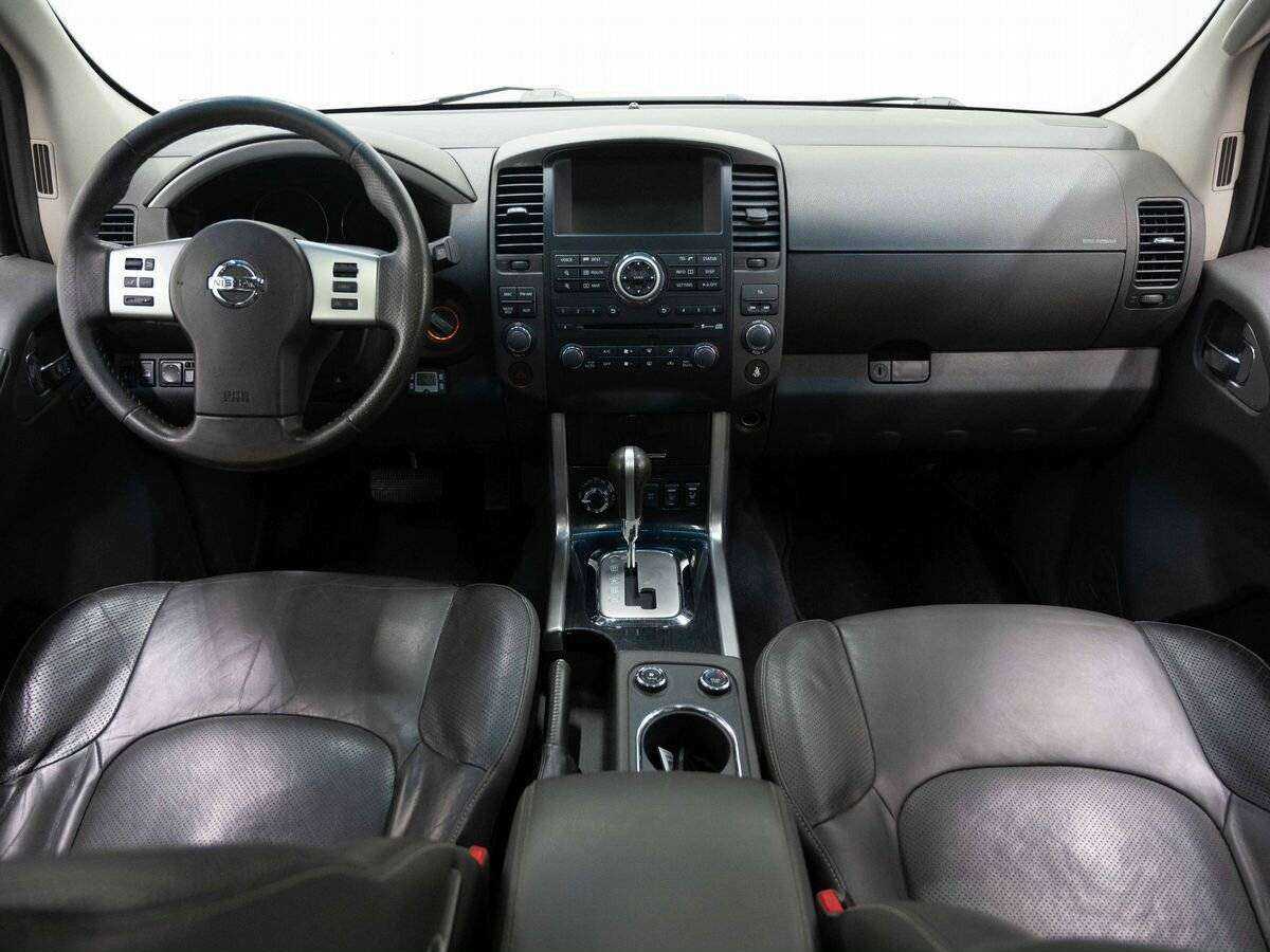 Nissan Pathfinder 2011 года с пробегом. Фото: #16