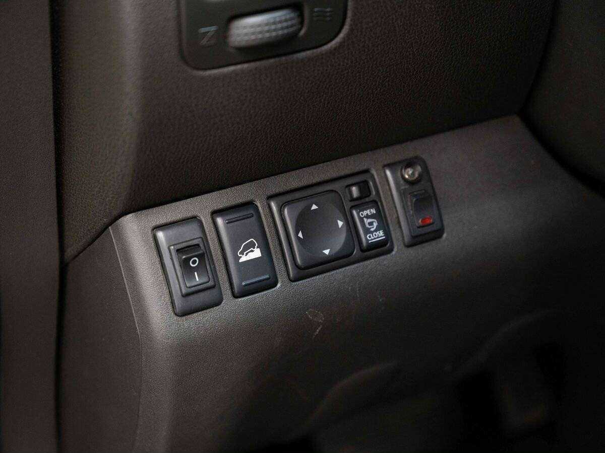 Nissan Pathfinder 2011 года с пробегом. Фото: #22
