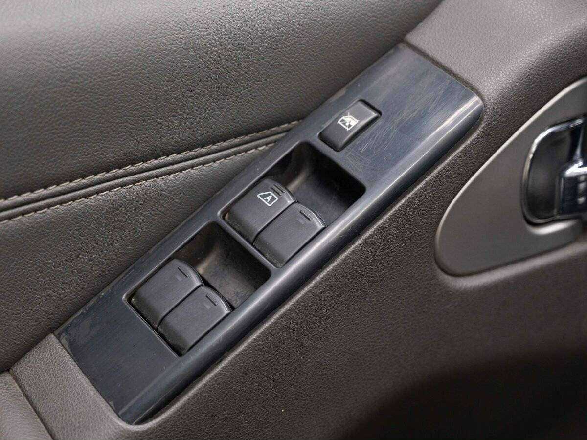 Nissan Pathfinder 2011 года с пробегом. Фото: #29