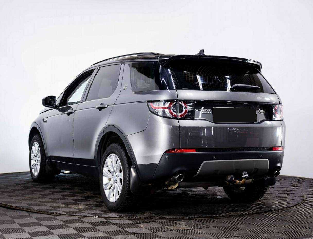 Land Rover Discovery Sport 2015 года с пробегом. Фото: #3