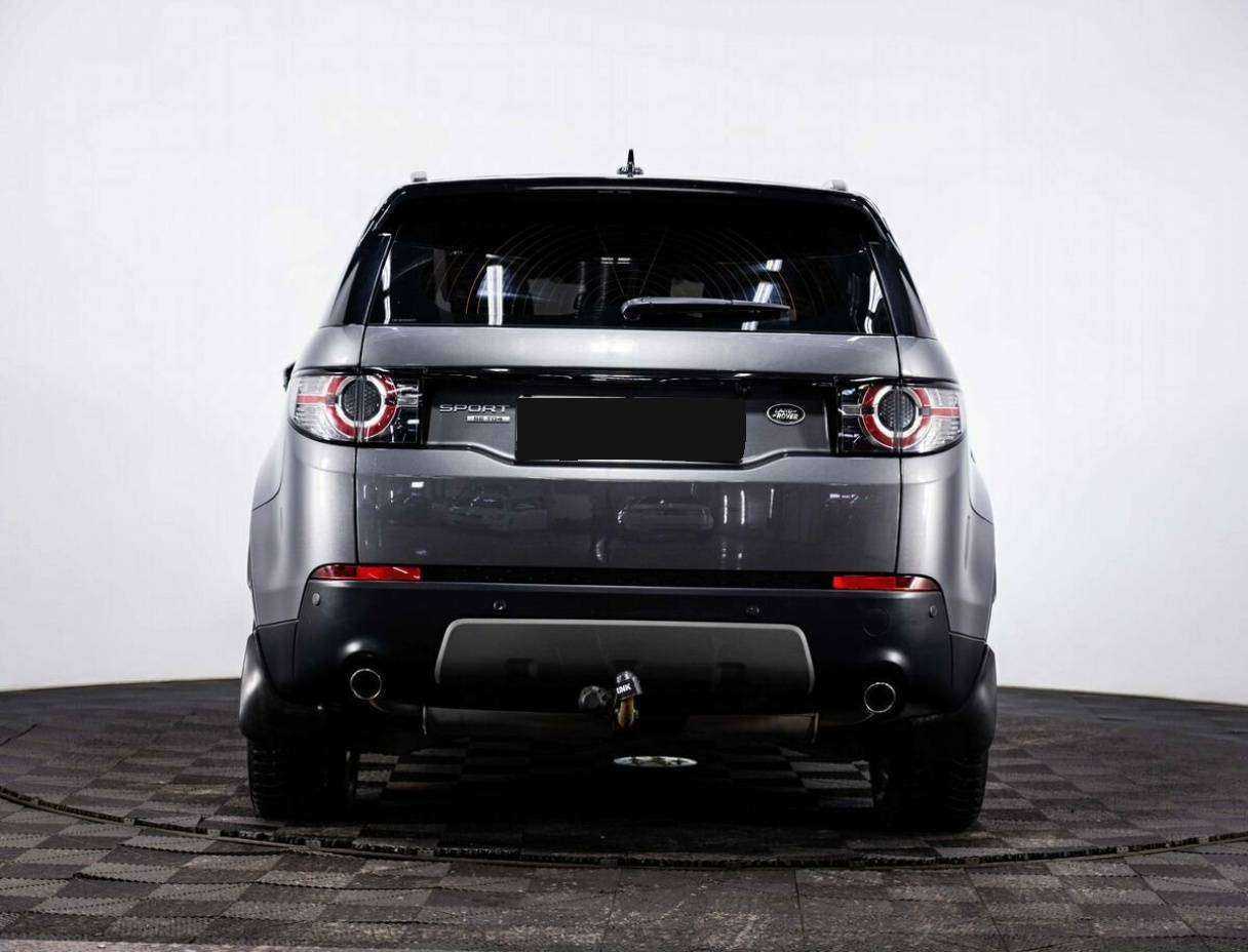 Land Rover Discovery Sport 2015 года с пробегом. Фото: #4