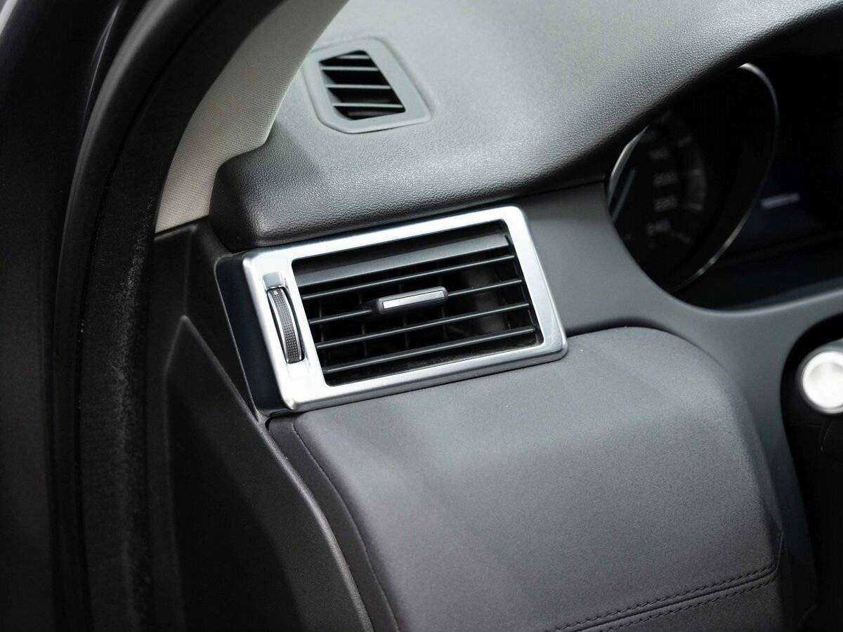 Land Rover Discovery Sport 2015 года с пробегом. Фото: #12