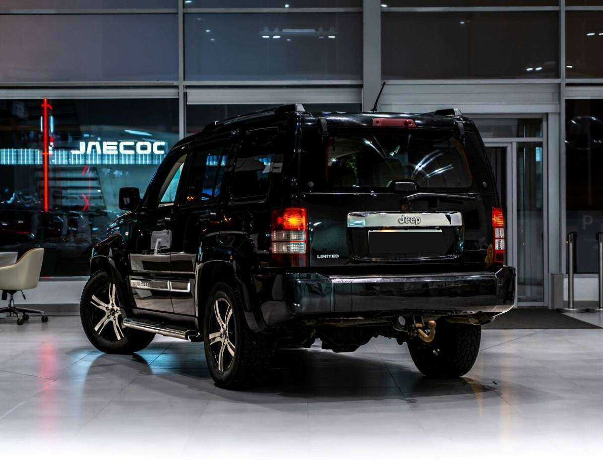 Jeep Cherokee 2010 года с пробегом. Фото: #3