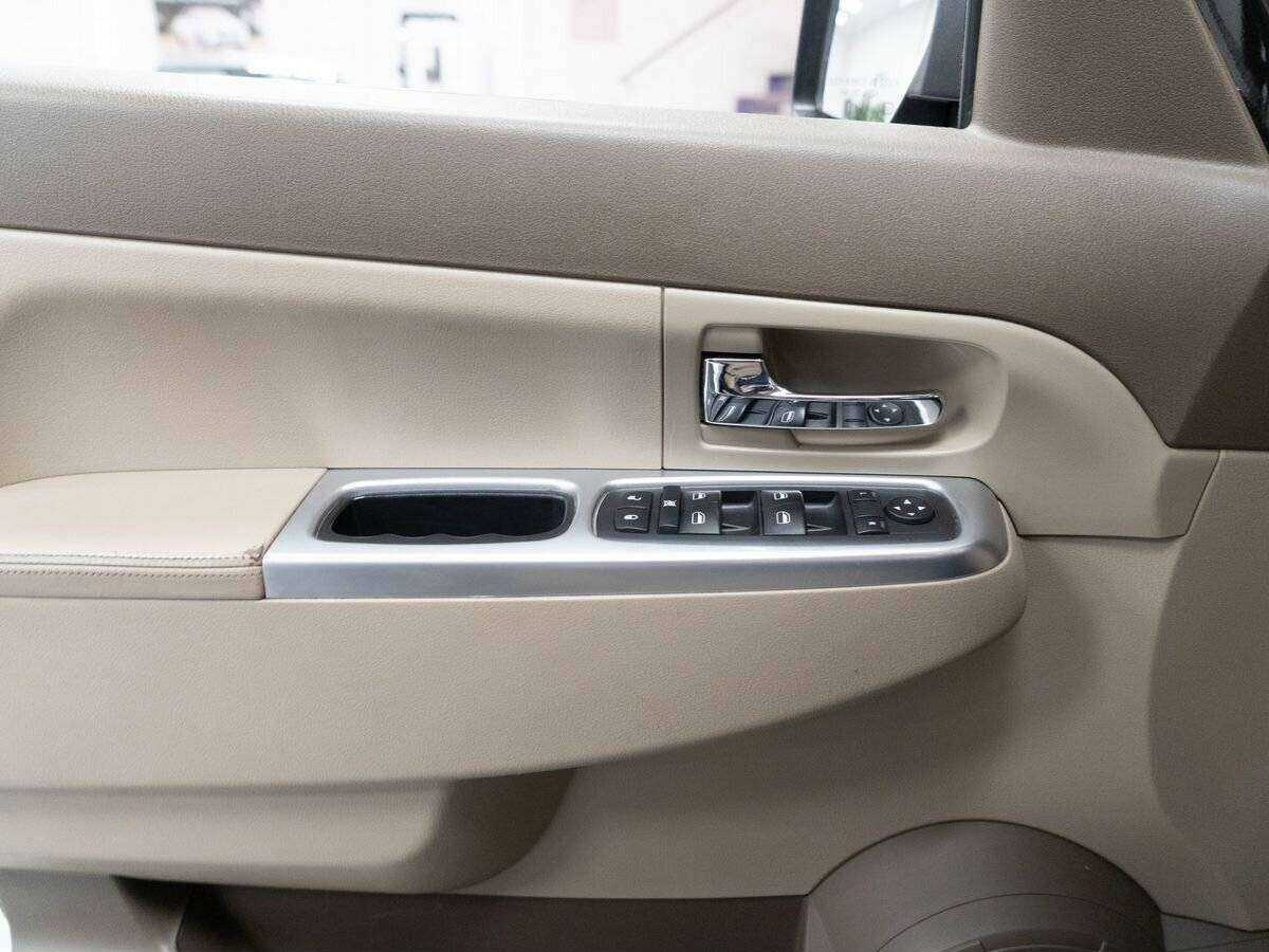 Jeep Cherokee 2010 года с пробегом. Фото: #14