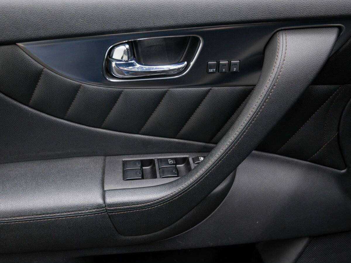 Infiniti FX 2009 года с пробегом. Фото: #14